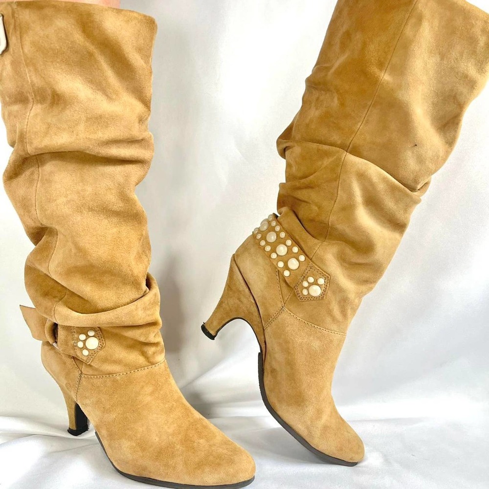 Vintage Tan Diesel Heeled Cowboy Boots with Shell Detailing Size 6